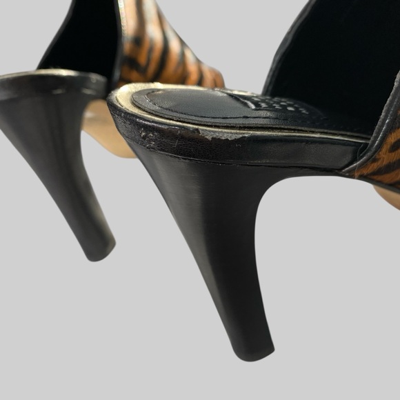 White House Black Market Tiger Animal Print Calf Hair Slingback Bootie Mule 7 M - Picture 8 of 13